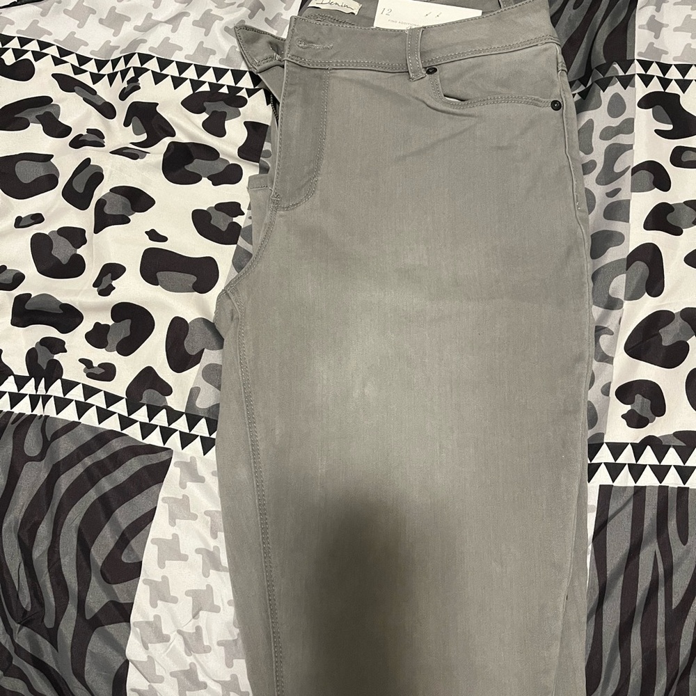 Gray jeggings